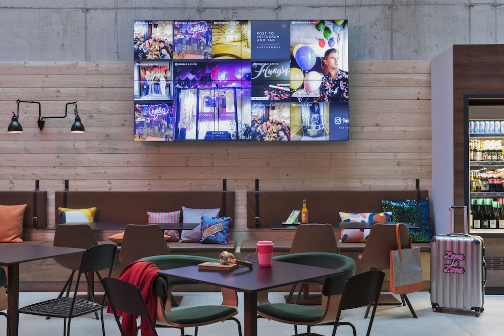 MOXY FRANKFURT CITY CENTER 42/45