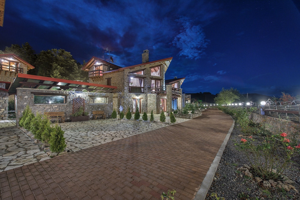 Vip Chalet 4 Seasons 1/50