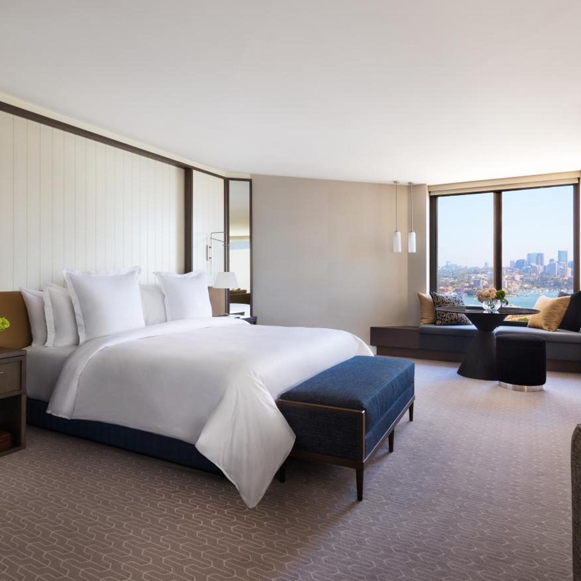 Renovated, Premier, King Bed, Partial Harbour View