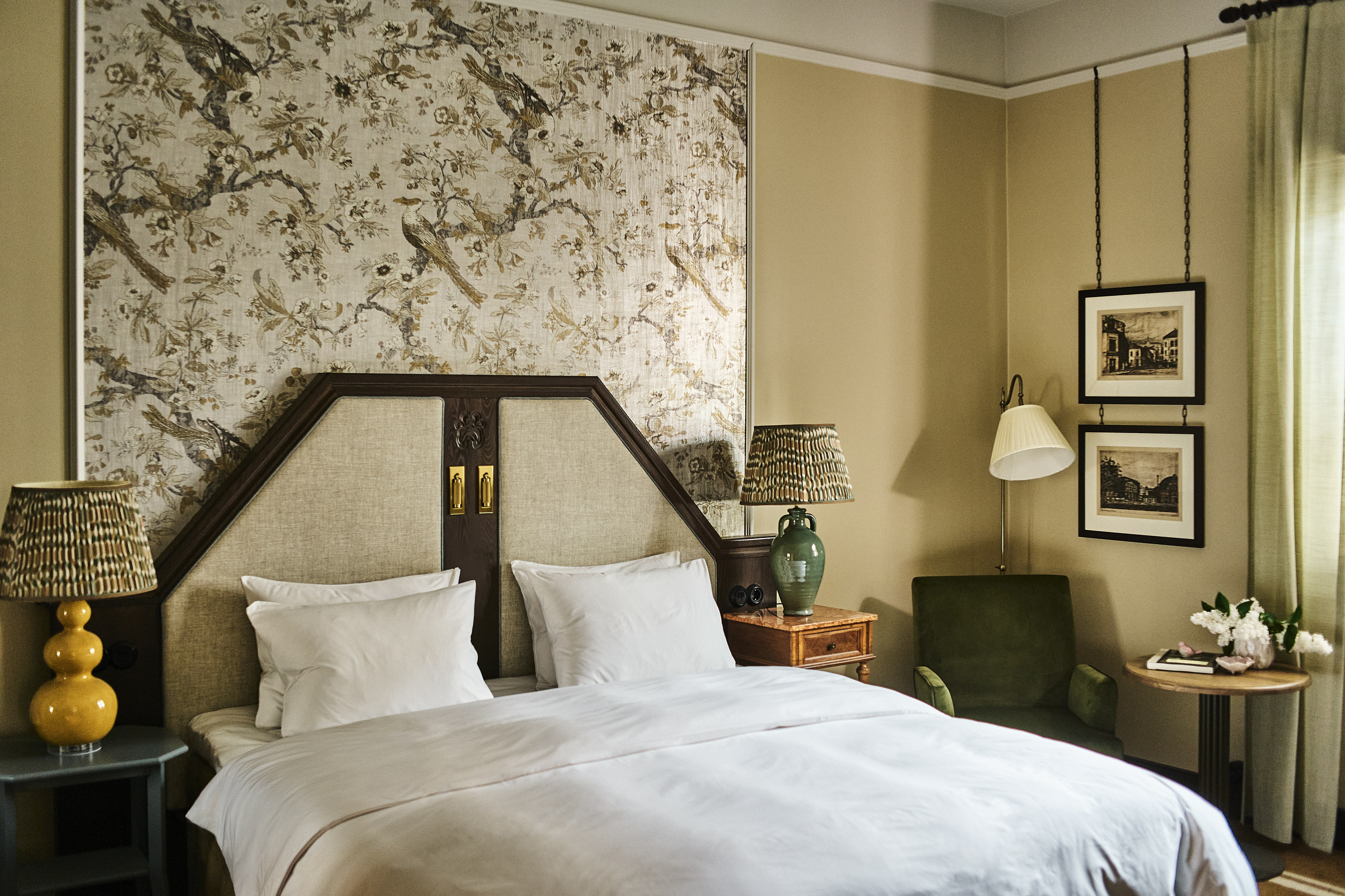 Home Hotel Savoy 27/81