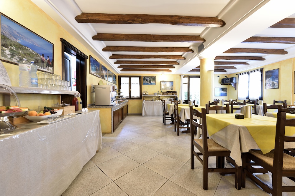 Nicoletta Hotel 48/69