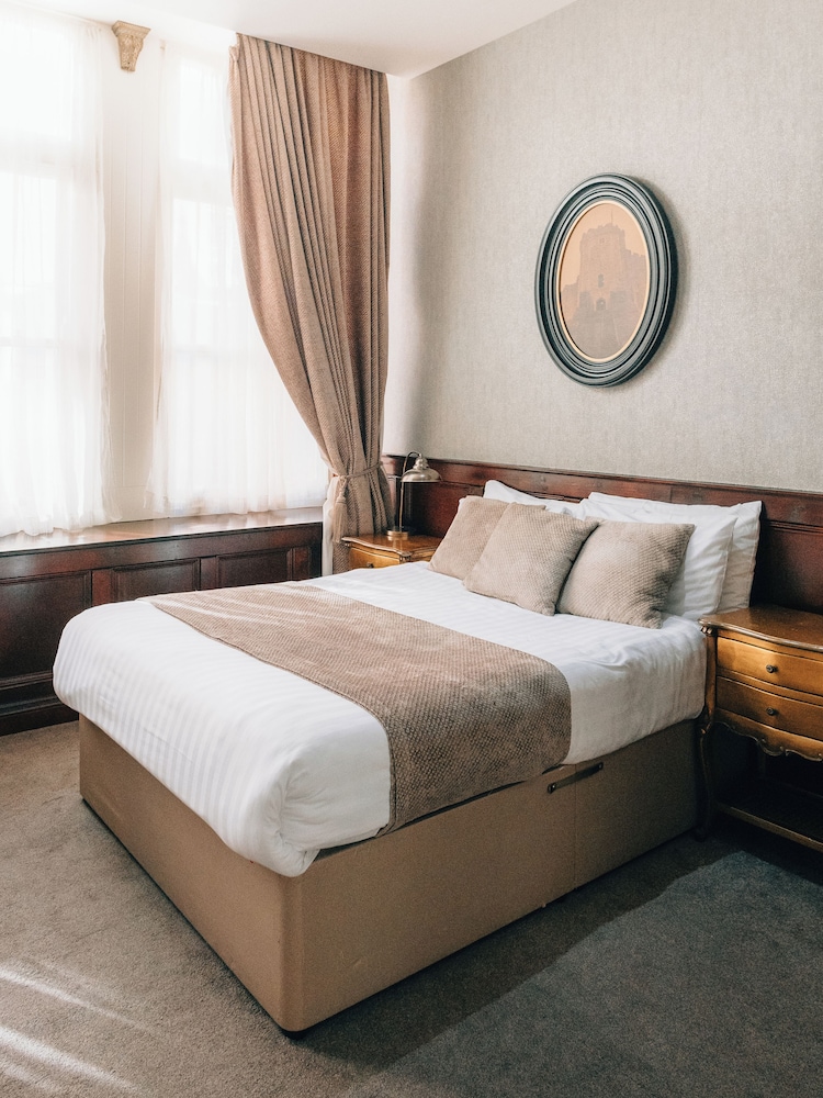 STANDARD, DOUBLE BED