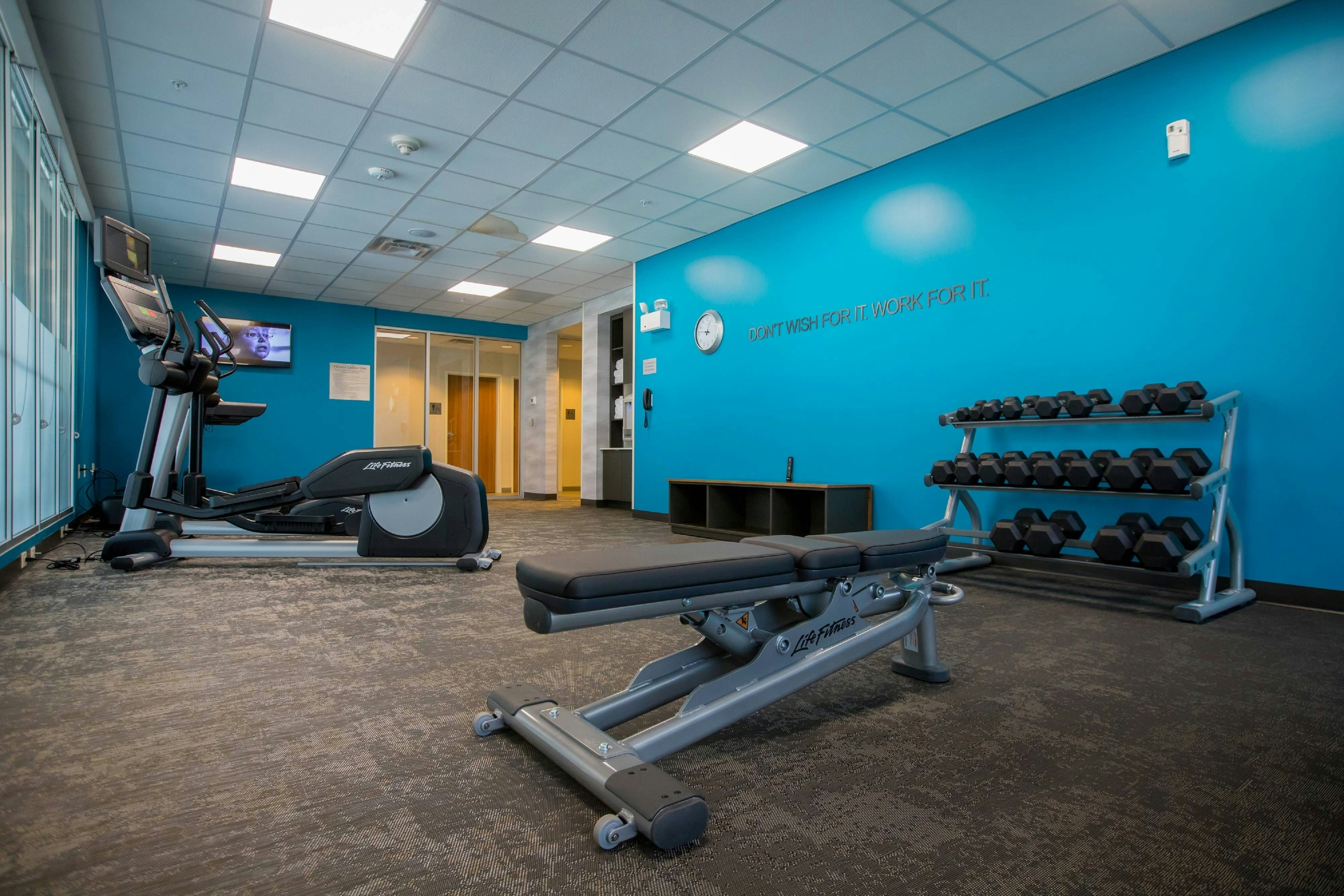 Fairfield Inn & Suites By Marriott Alexandria 17/28