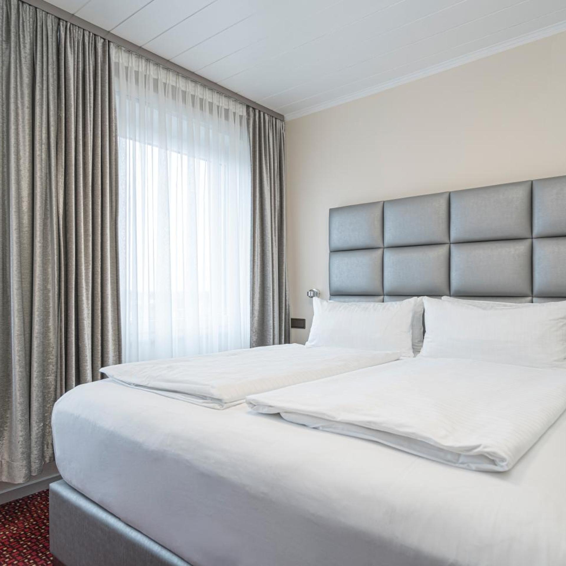 Room, Double Bed