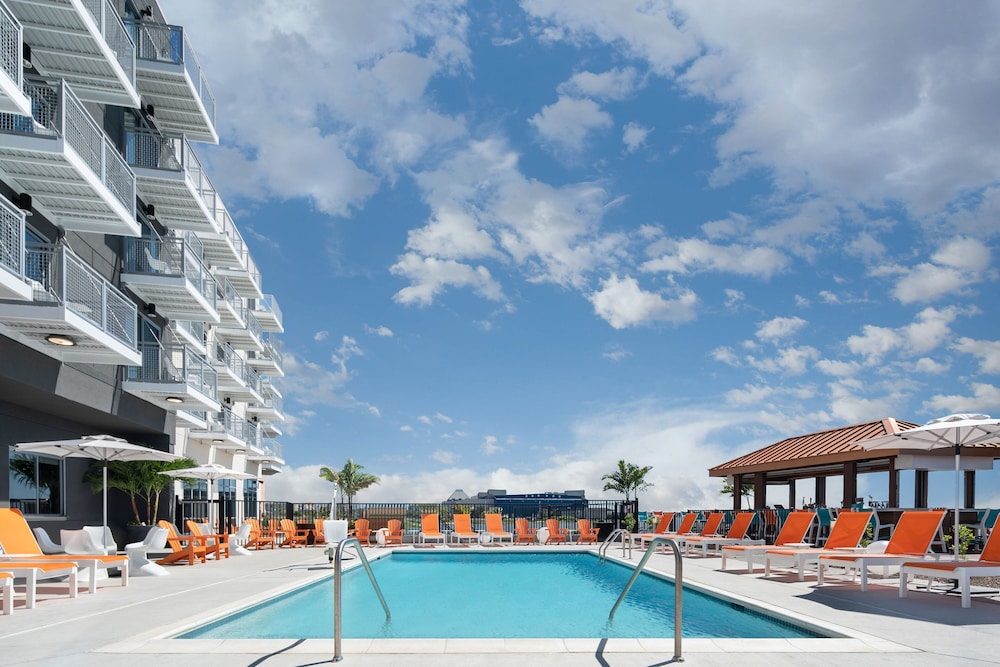 Aloft Ocean City 22/69