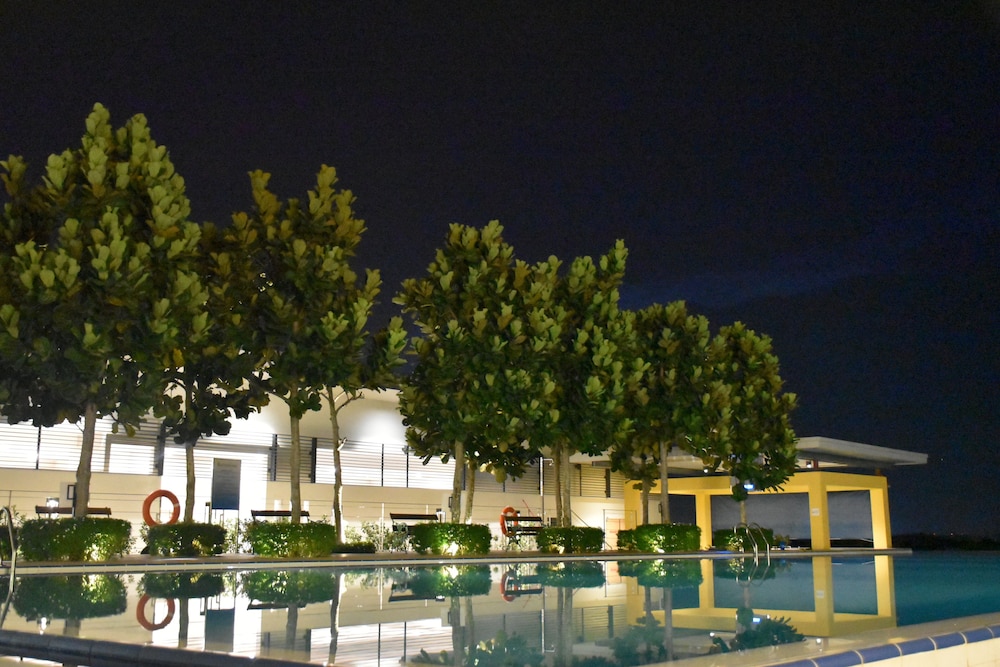 UCSI HOTEL KUCHING 67/72