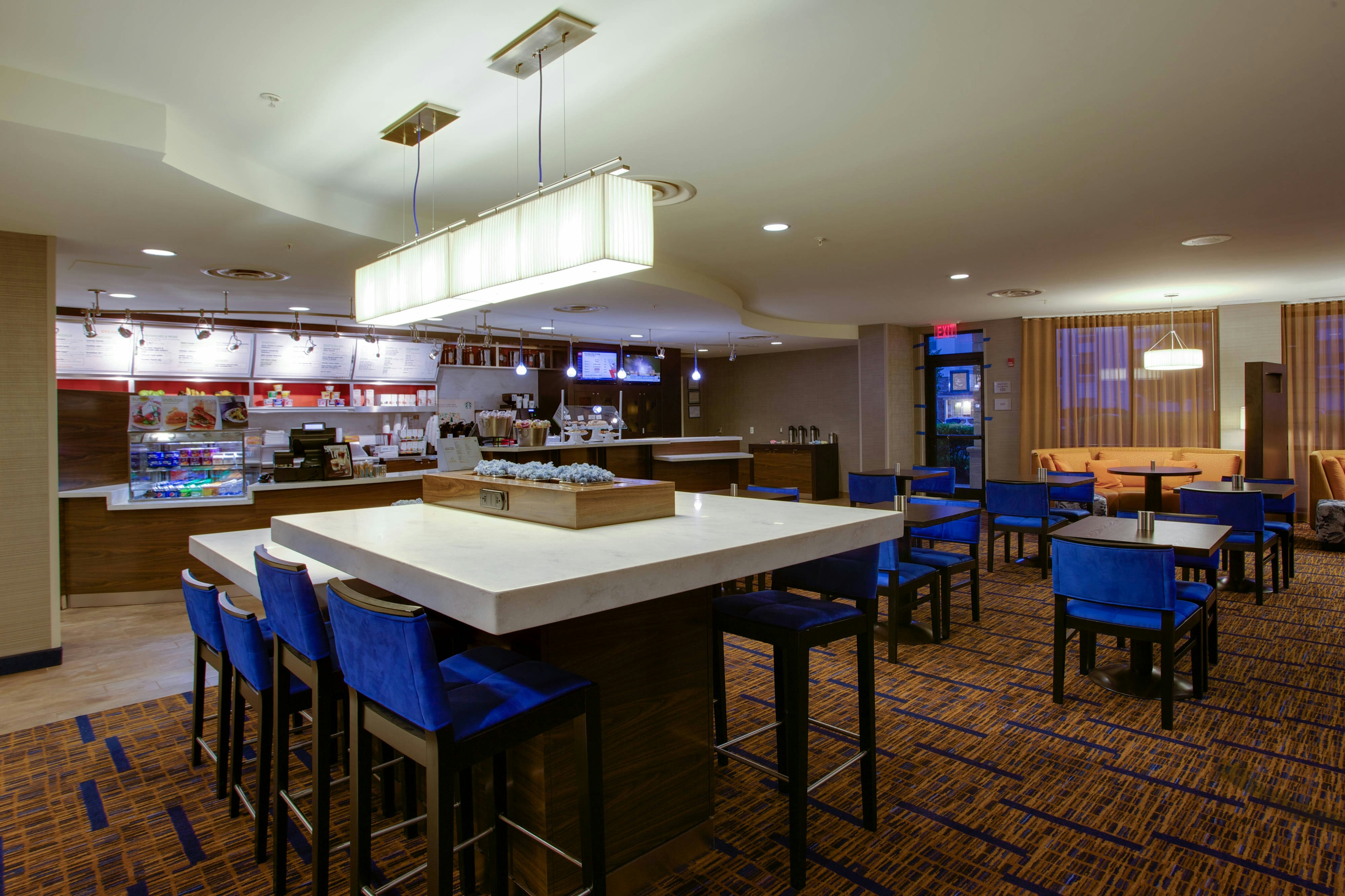 Courtyard By Marriott Republic Aprt Long Island Farmingdale 41/71