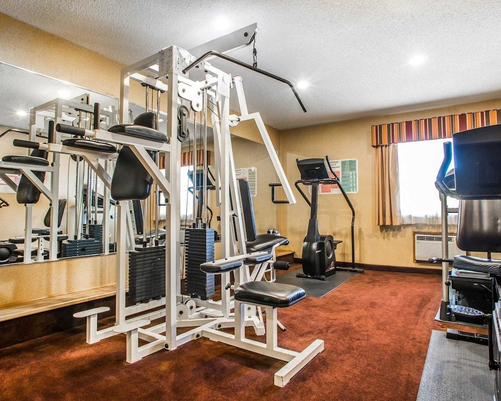 Quality Inn Sidney OH 25/34