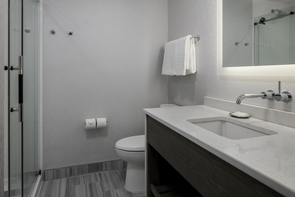voco Niagara Falls - the Cadence, an IHG Hotel 14/55