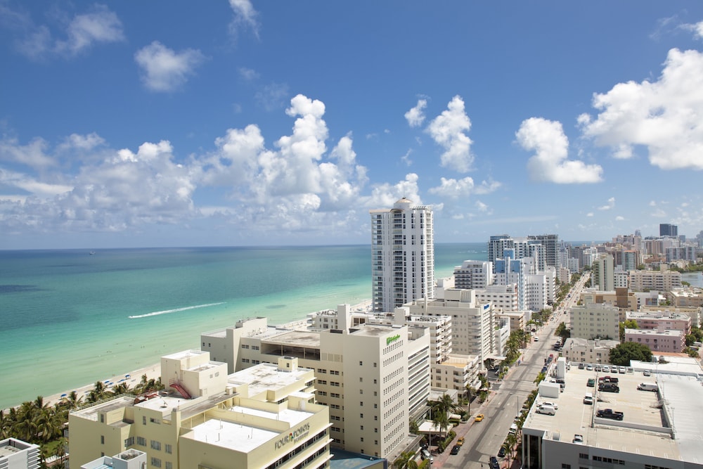 Fontainebleau Miami Beach 39/46