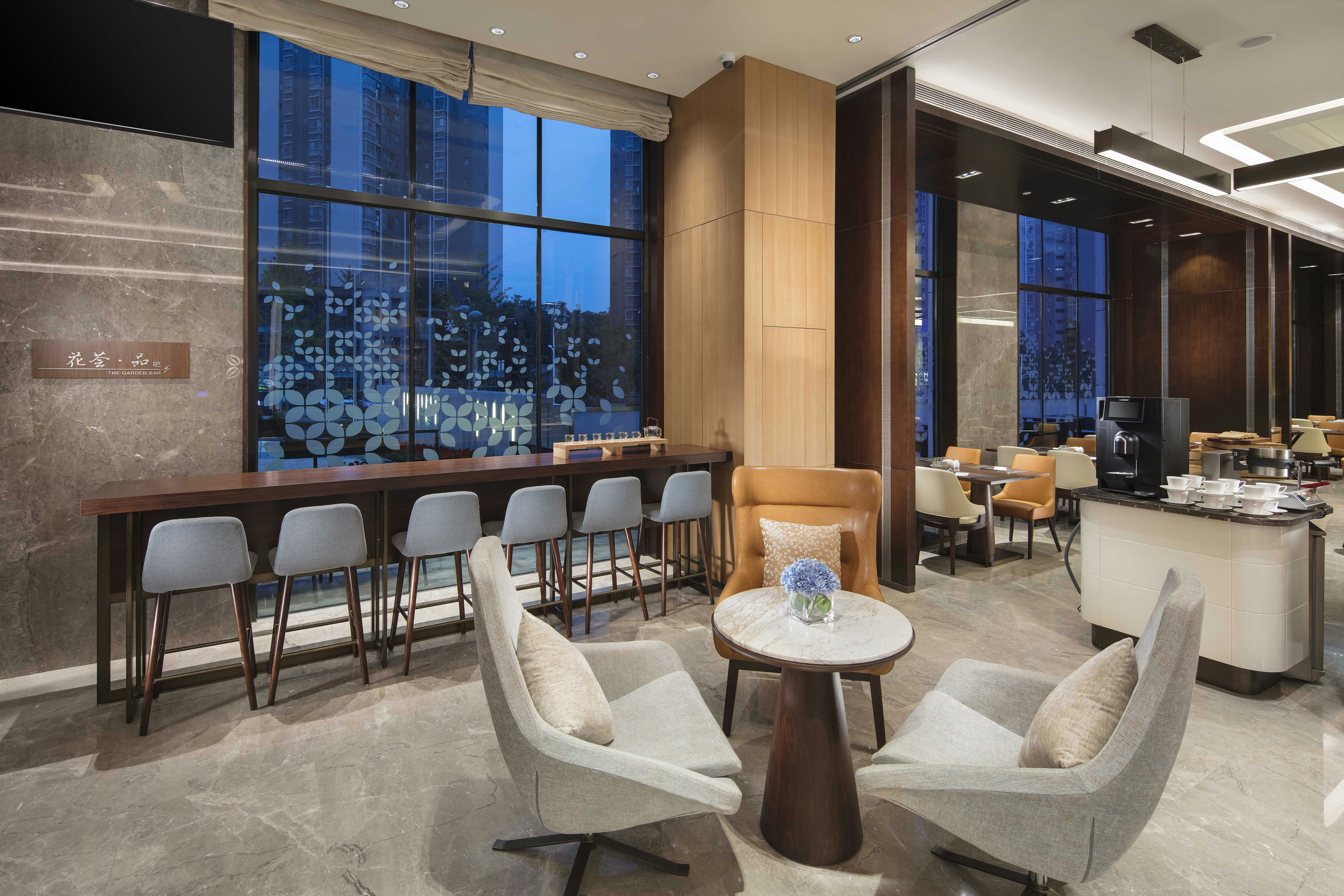 Hilton Garden Inn Shiyan 20/25