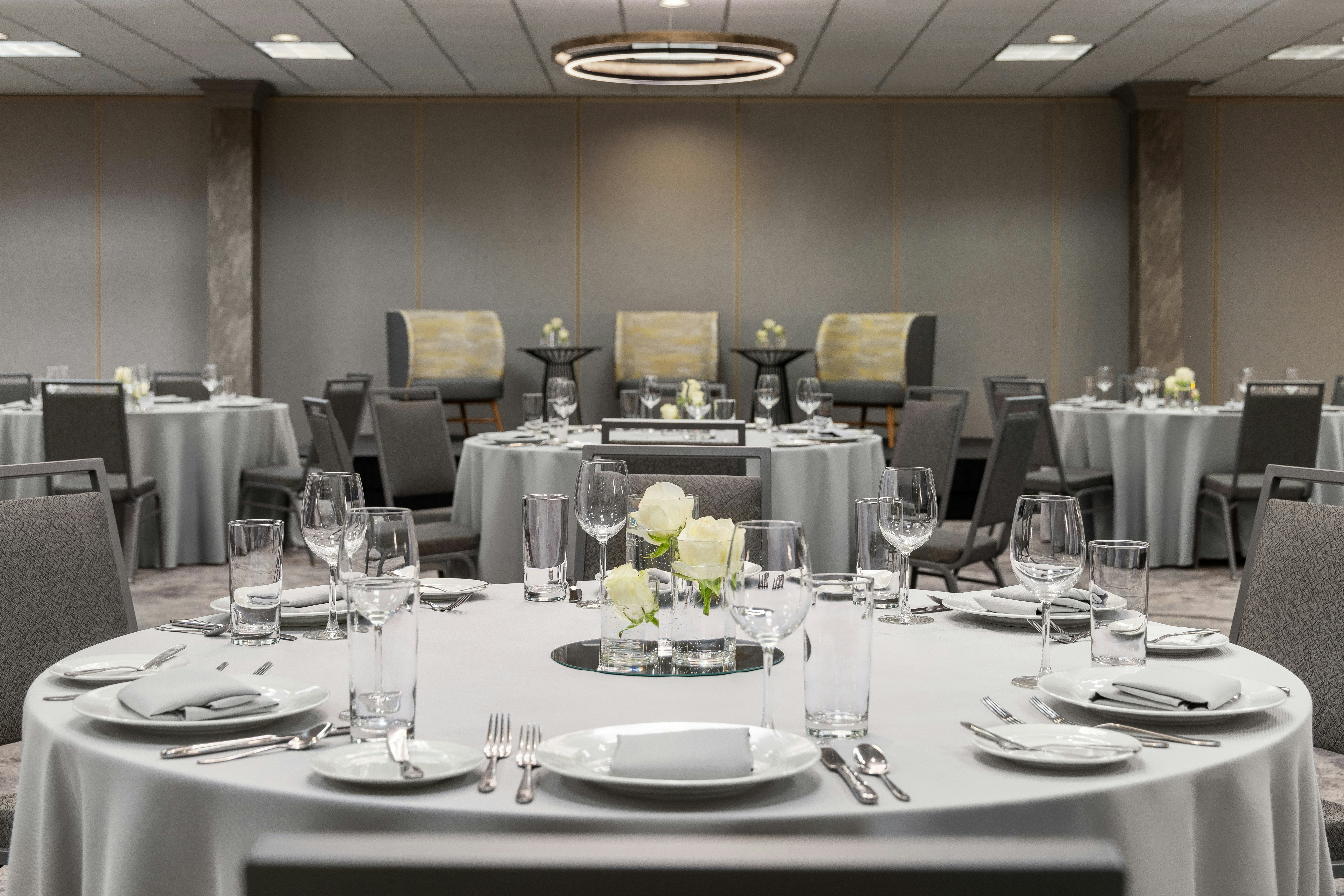 Holiday Inn Hotel And Suites Overland Park West 76/78