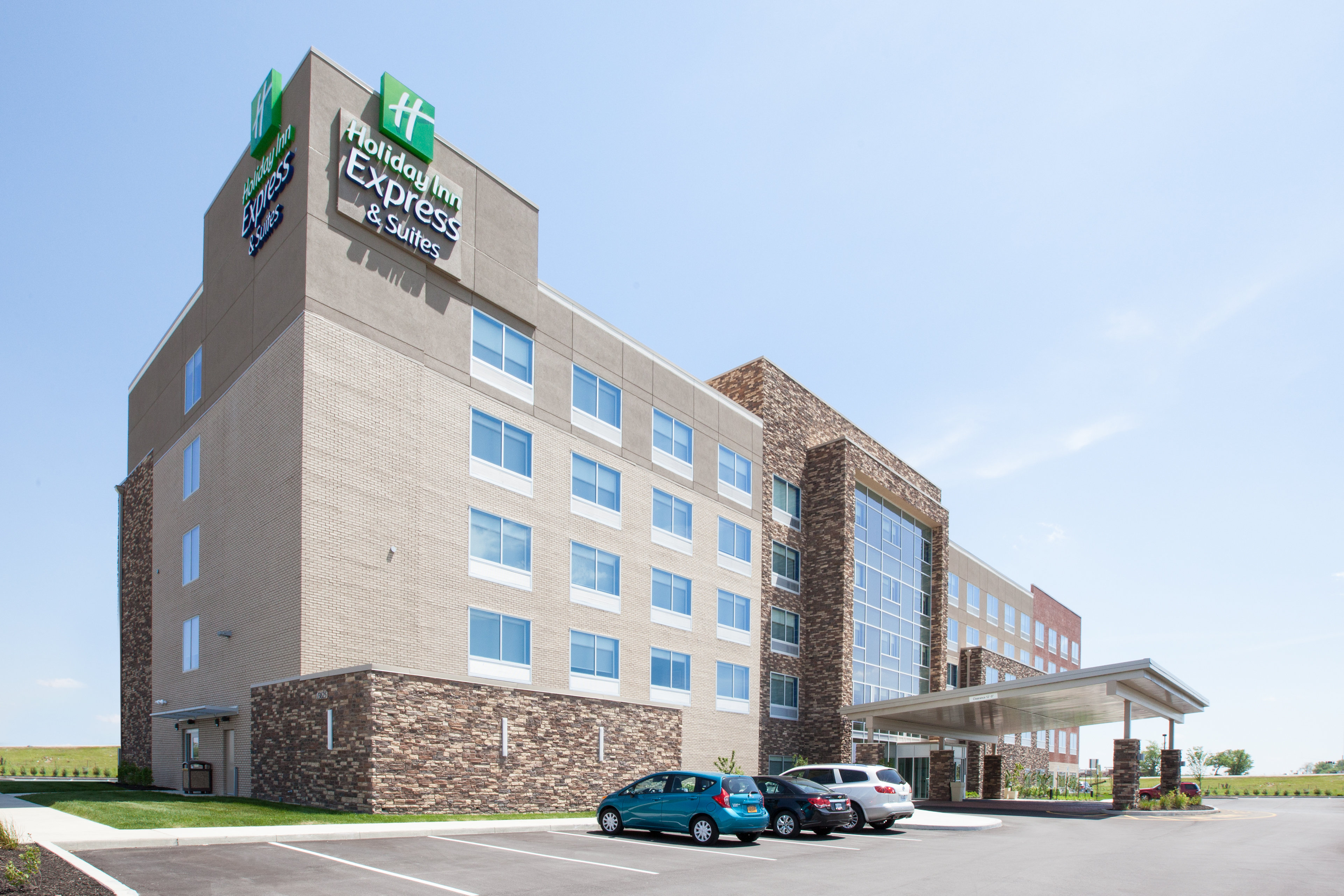HOLIDAY INN EXPRESS & SUITES INDIANAPOLIS NE - NOBLESVILLE 66/66