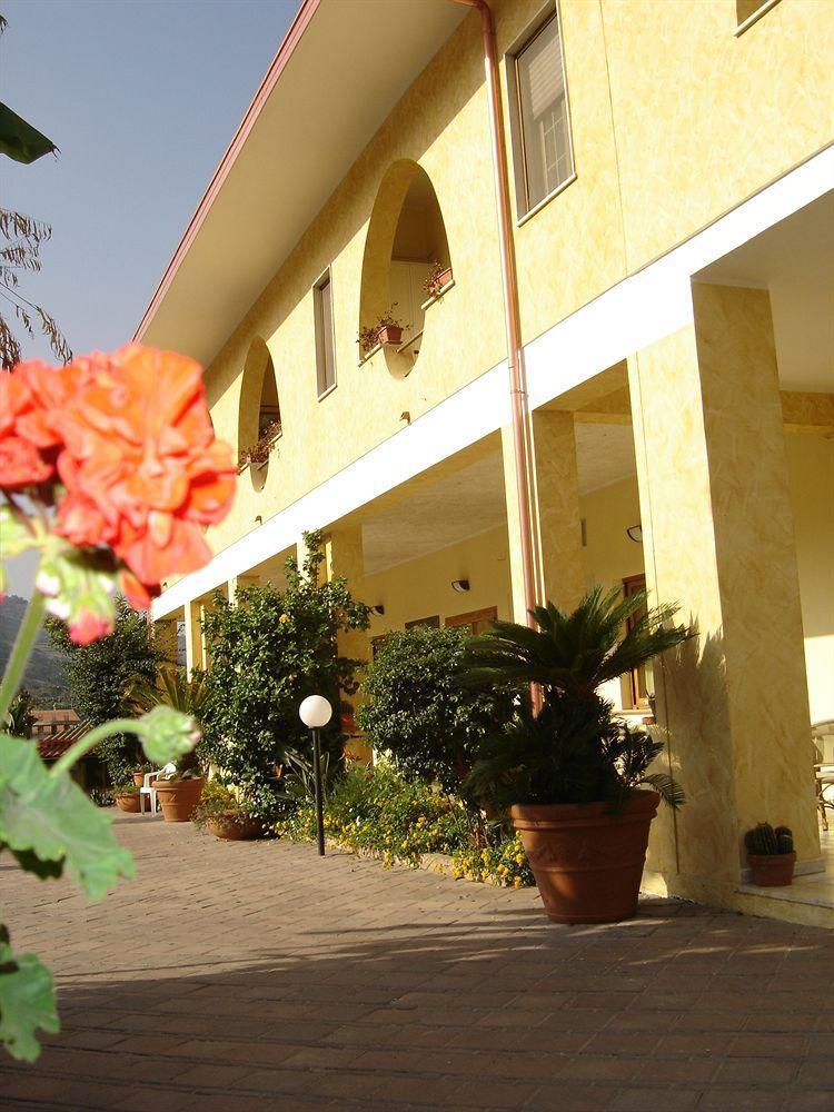 Hotel La Praia 1/17