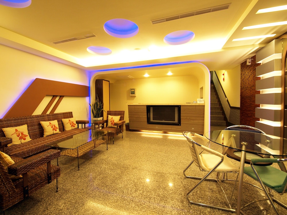 Ibiza Kenting Hotel II 18/24