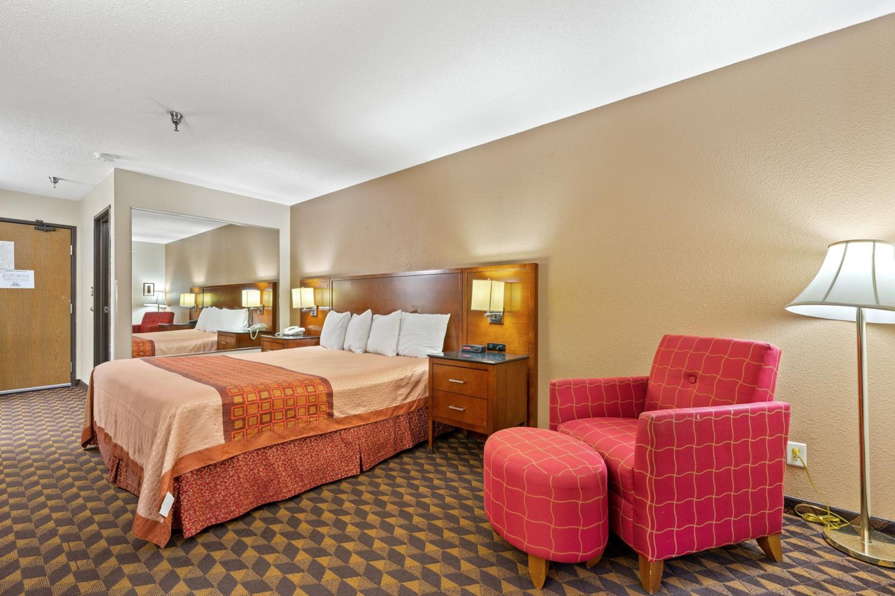 Geneva Motel Inn 13/26