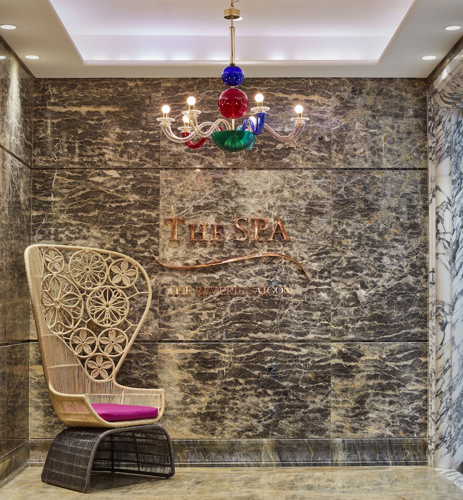 The Reverie Saigon Residential Suites 38/76