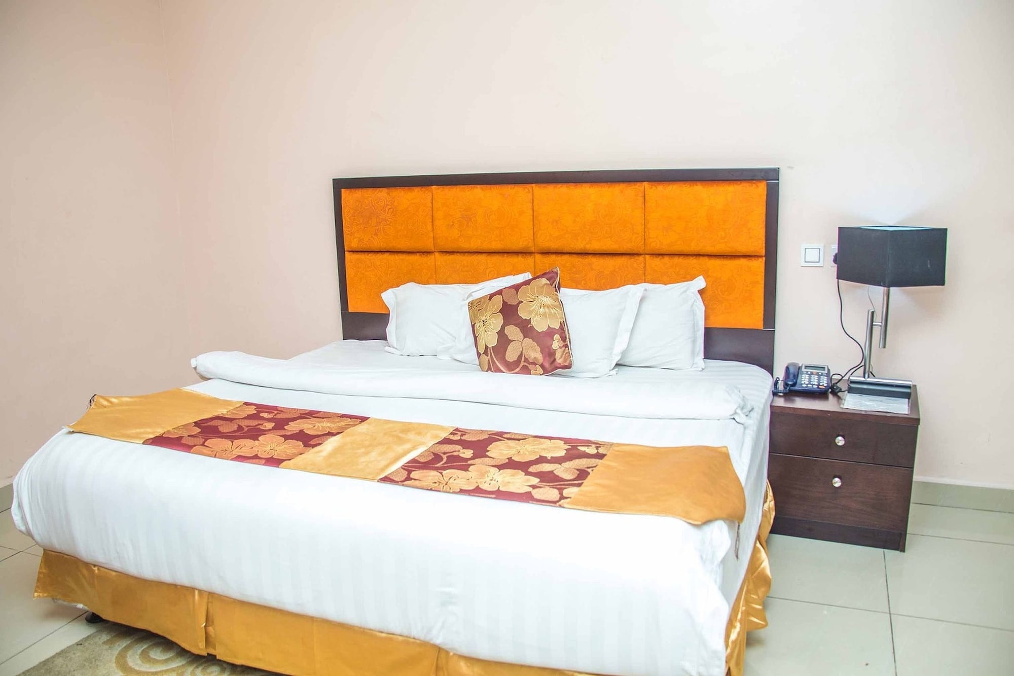 Executive, Suite, King Bed
