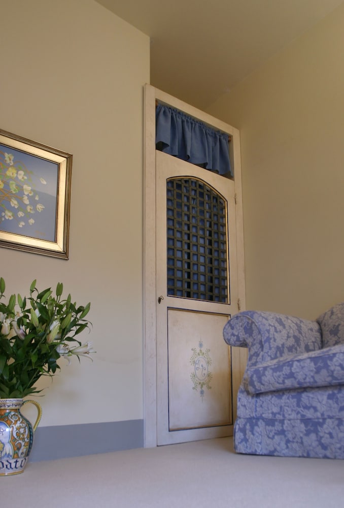 Le Convivial Luxury Suites & Spa 29/45