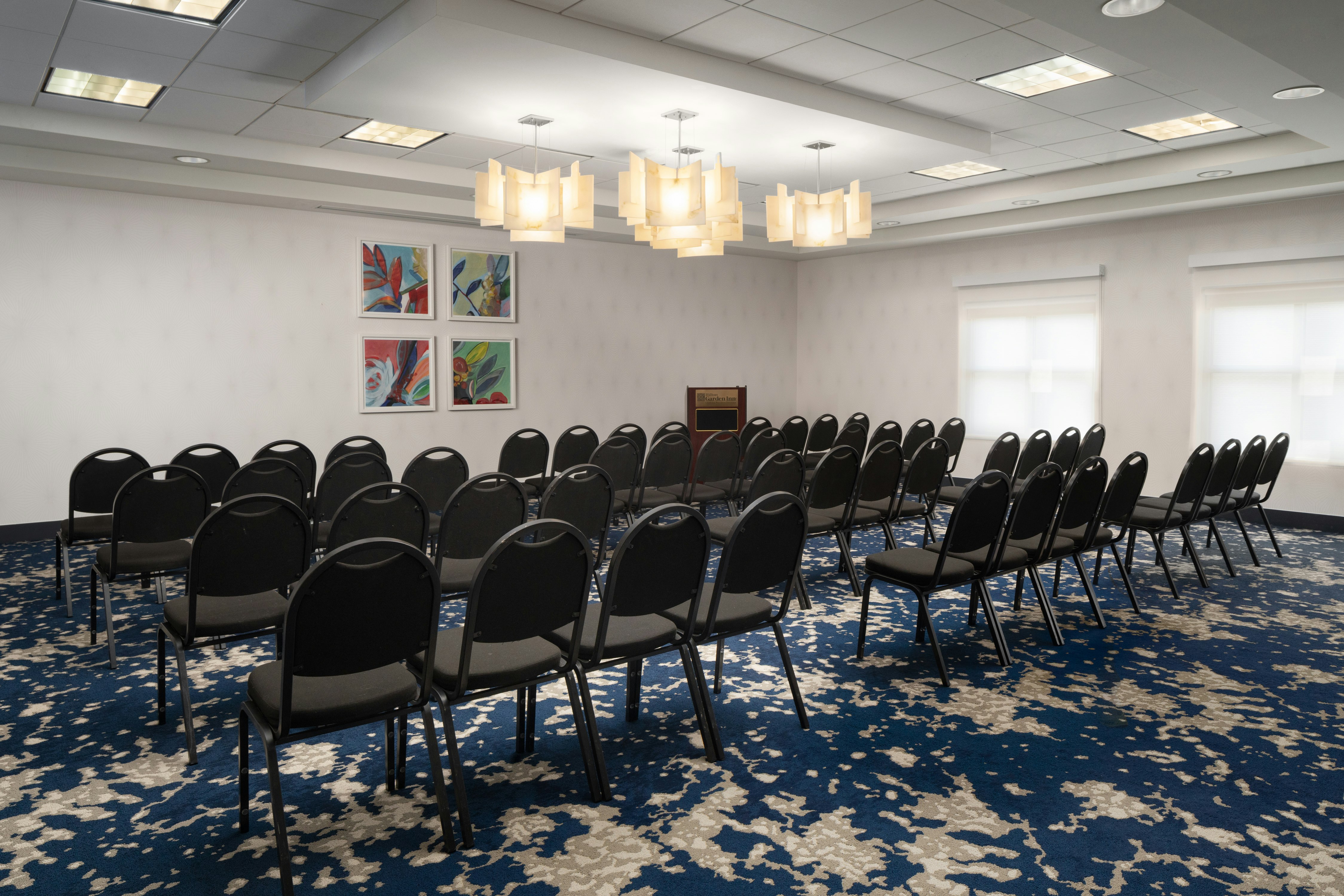 Hilton Garden Inn Charleston Waterfront Downtown 65/77