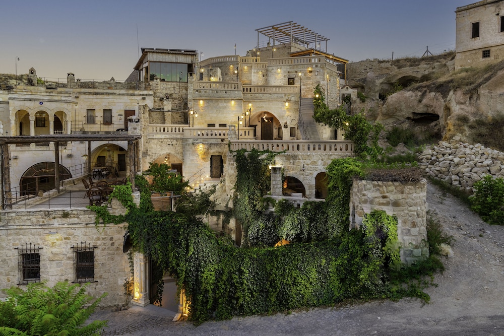 Kayata Cave Suites 5/50