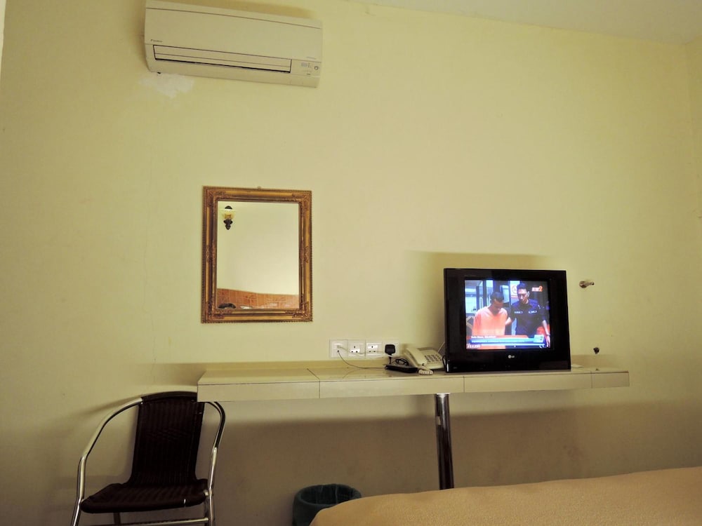 Hotel Seri Nilai 44/52