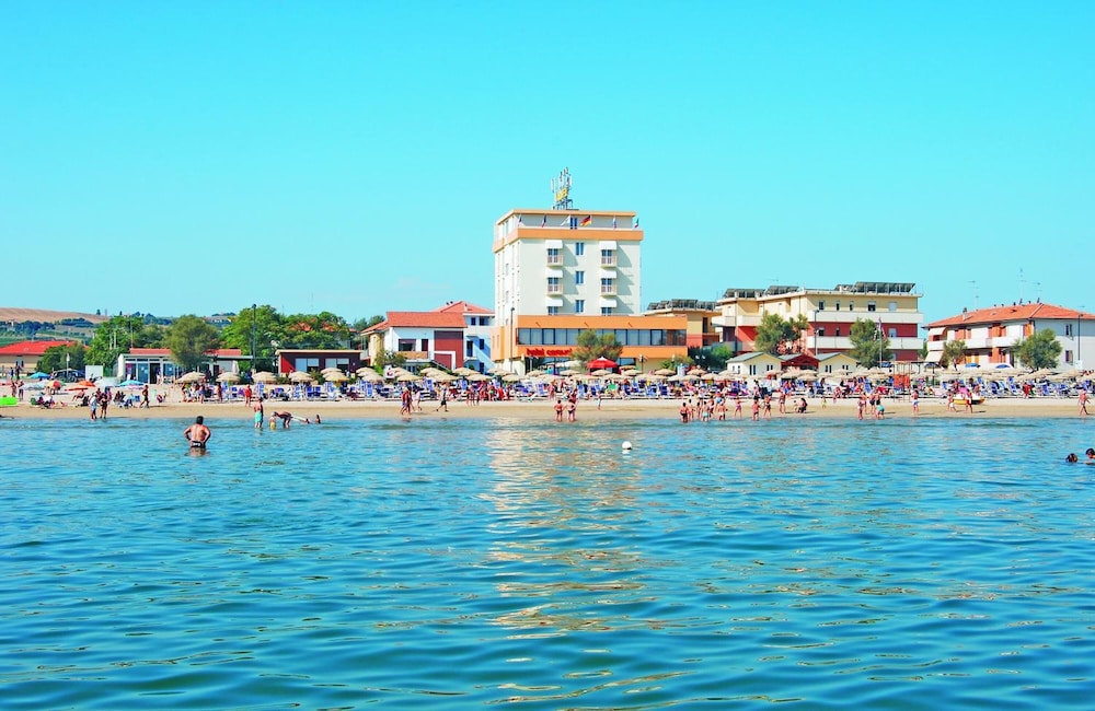 Hotel Caravel 39/50
