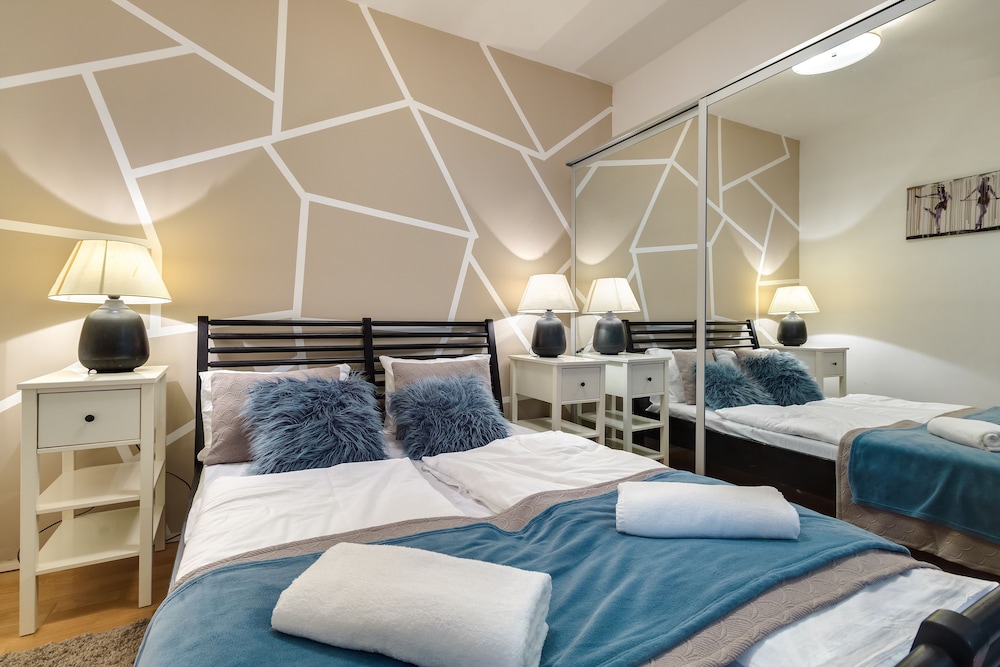 Quality Point Apartment 23/44