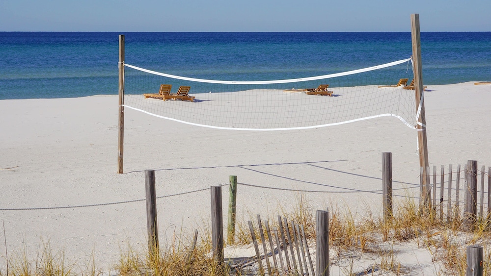 Landmark Holiday Beach Resort 18/34
