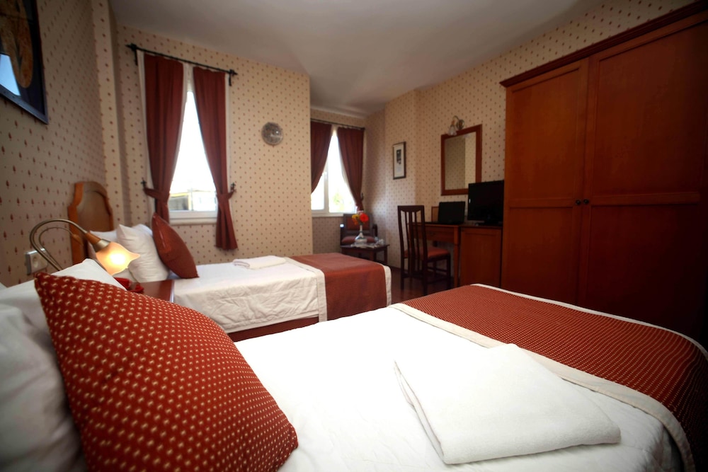 STANDARD, DOUBLE OR TWIN BED