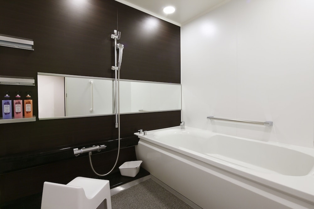 Kyoto Tower Hotel 58/60