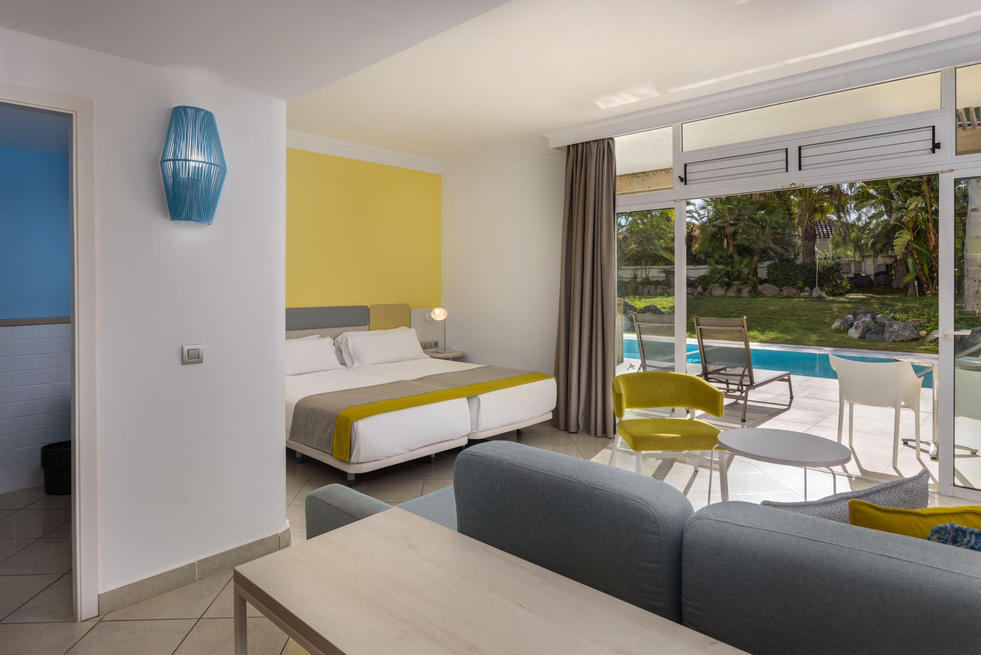 Pool, Deluxe, Double Bed