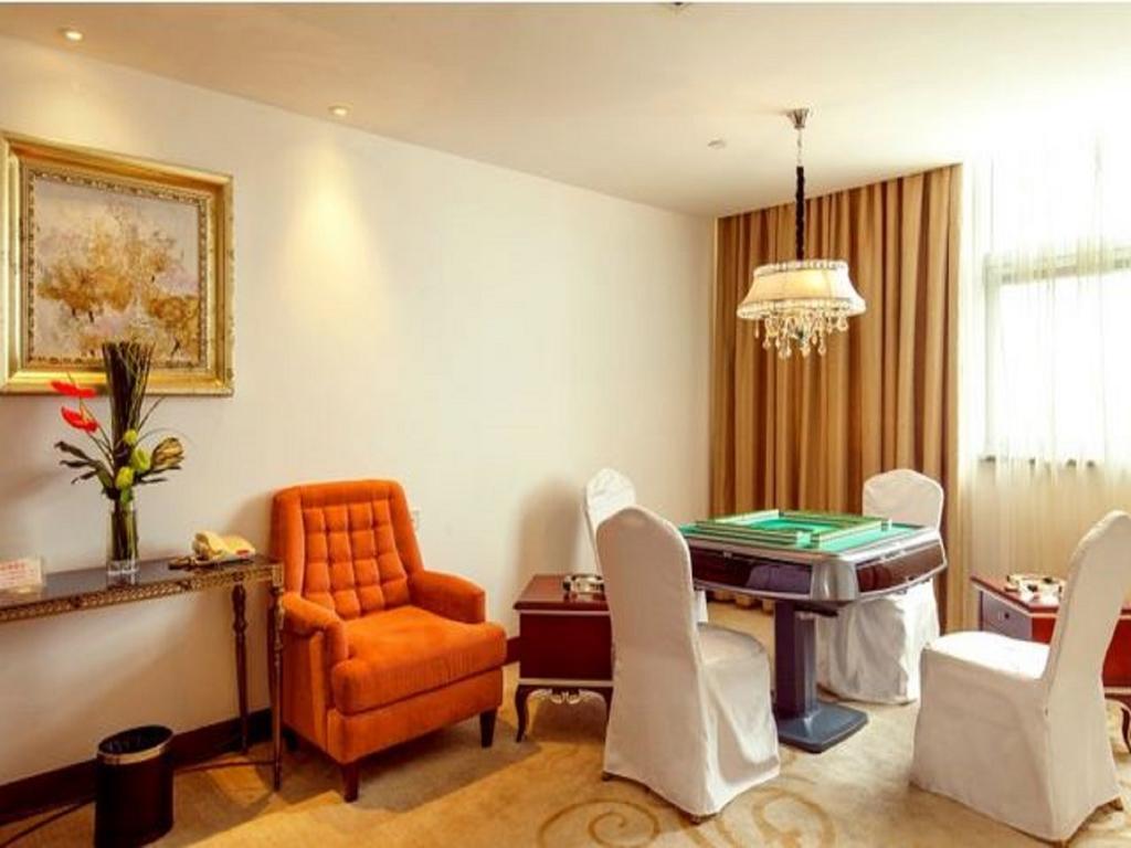 Golden Shining New Century Grand Hotel Beihai 37/49