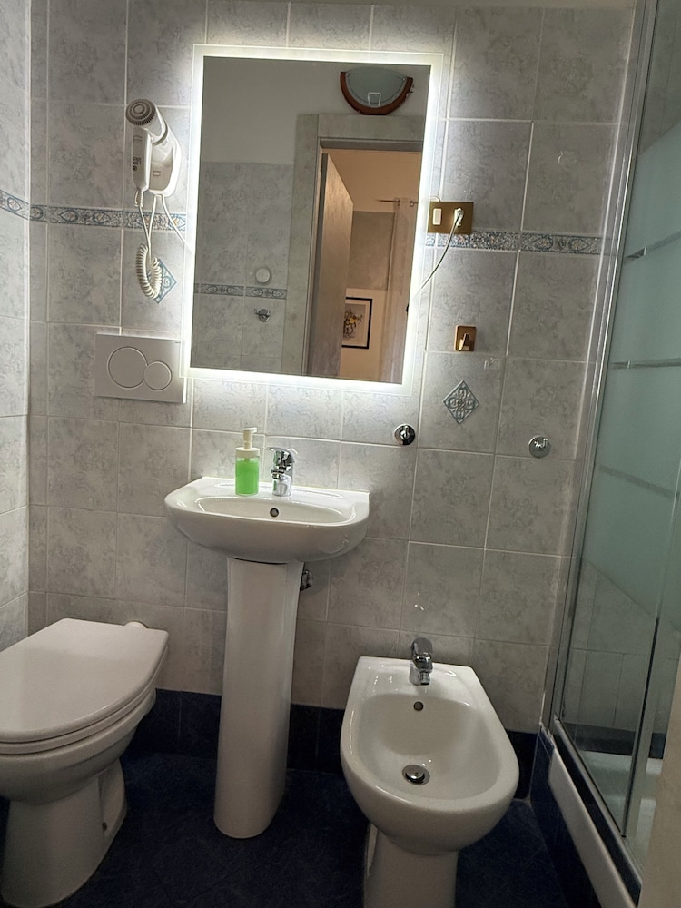 Albergo Astro 38/45