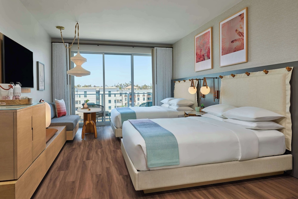 MISSION PACIFIC BEACH RESORT, part of JdV by Hyatt 5/50