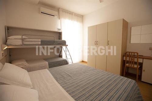 Hotel Azzurro 25/50