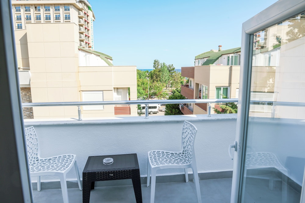 Livia Luxury Apart Hotel 23/50