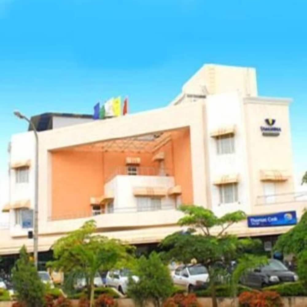 Executive Tamanna Hotel Hinjawadi Pune 10/55