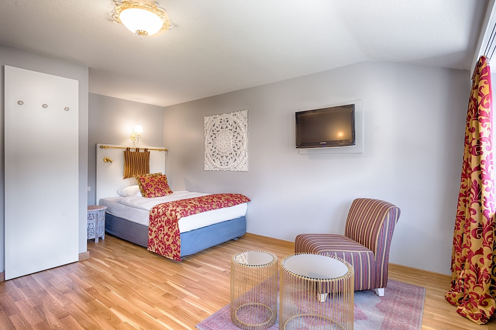 Parkhotel Adler 28/80