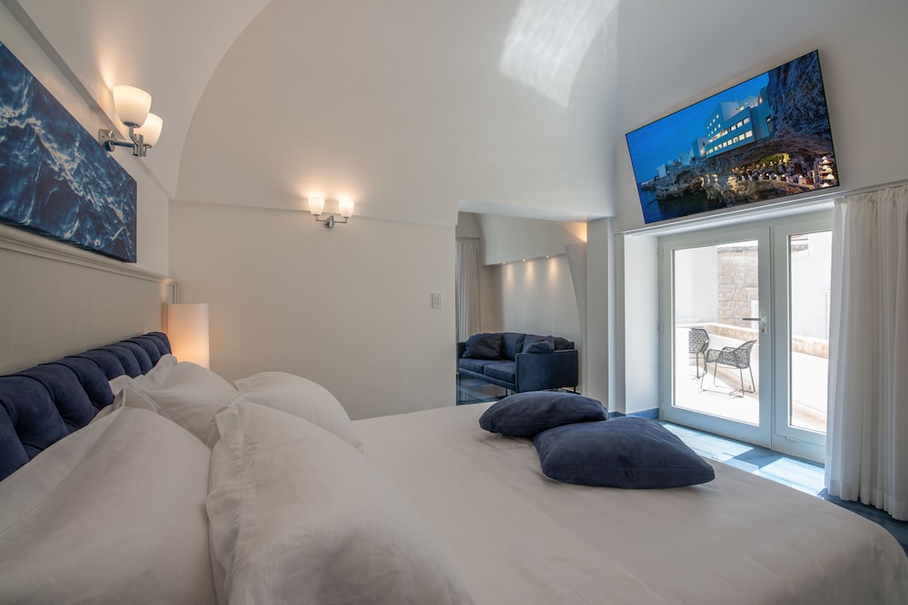 Grotta Palazzese 11/50