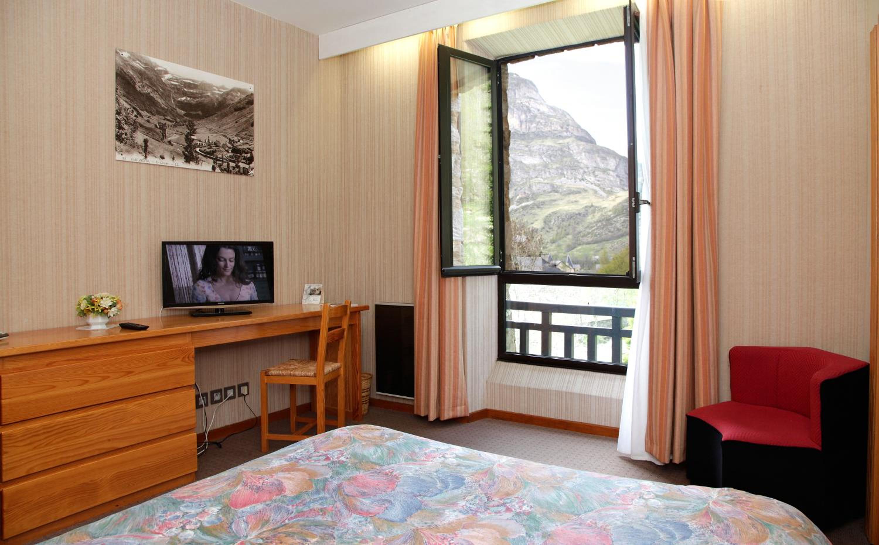 Hotel Vignemale Gavarnie 11/24