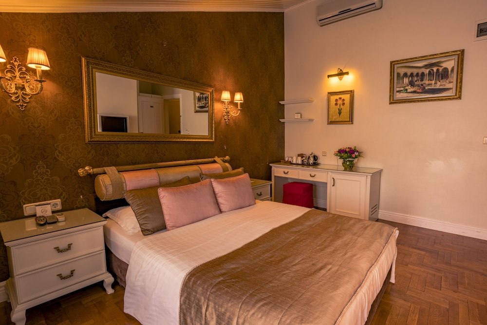 Avicenna Hotel 16/73