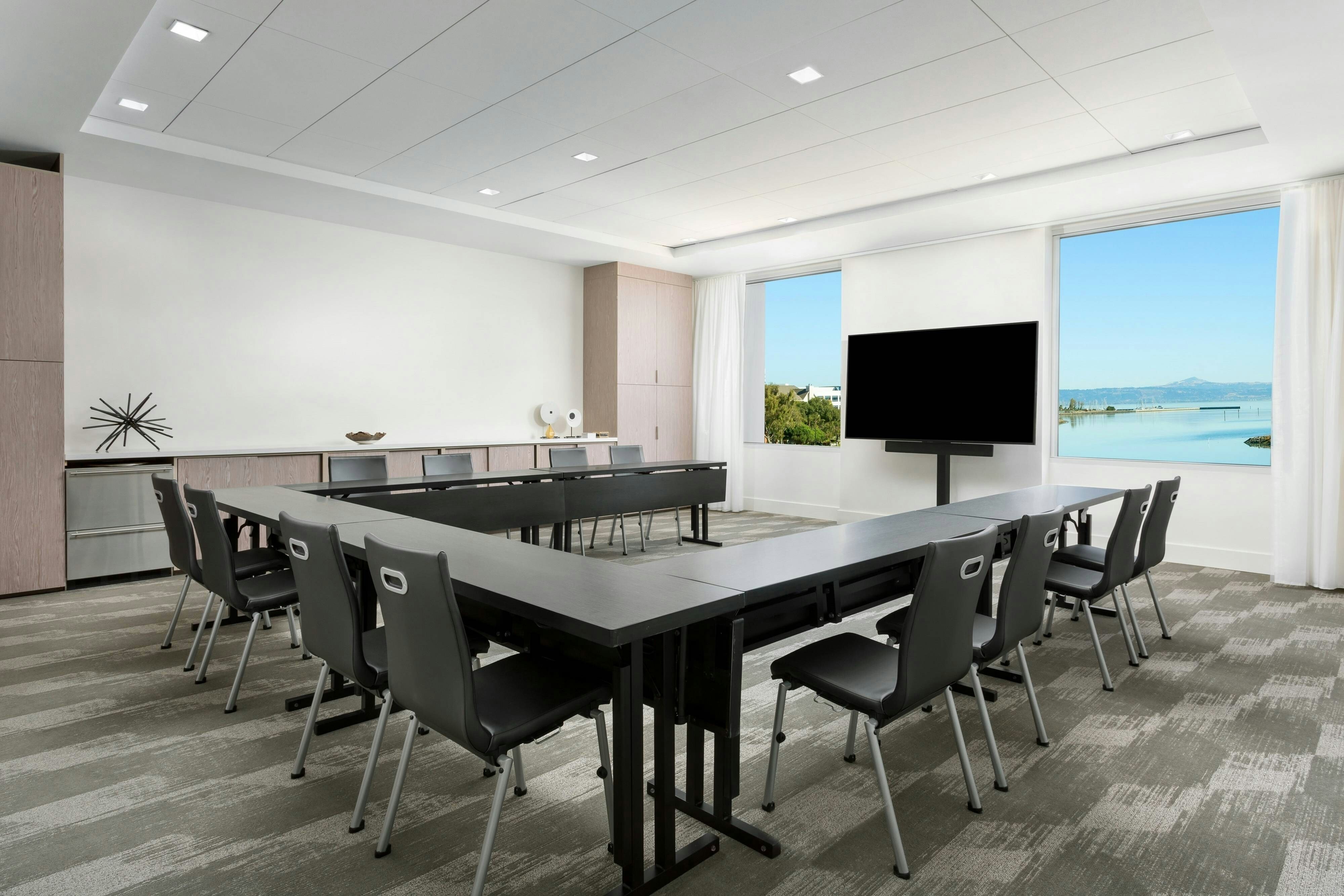 Ac Hotel San Francisco Airport Oyster Point Waterfront 34/42