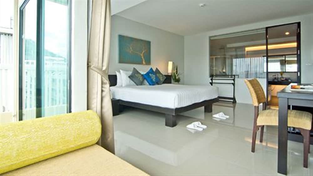 PALMYRA PATONG RESORT 24/61