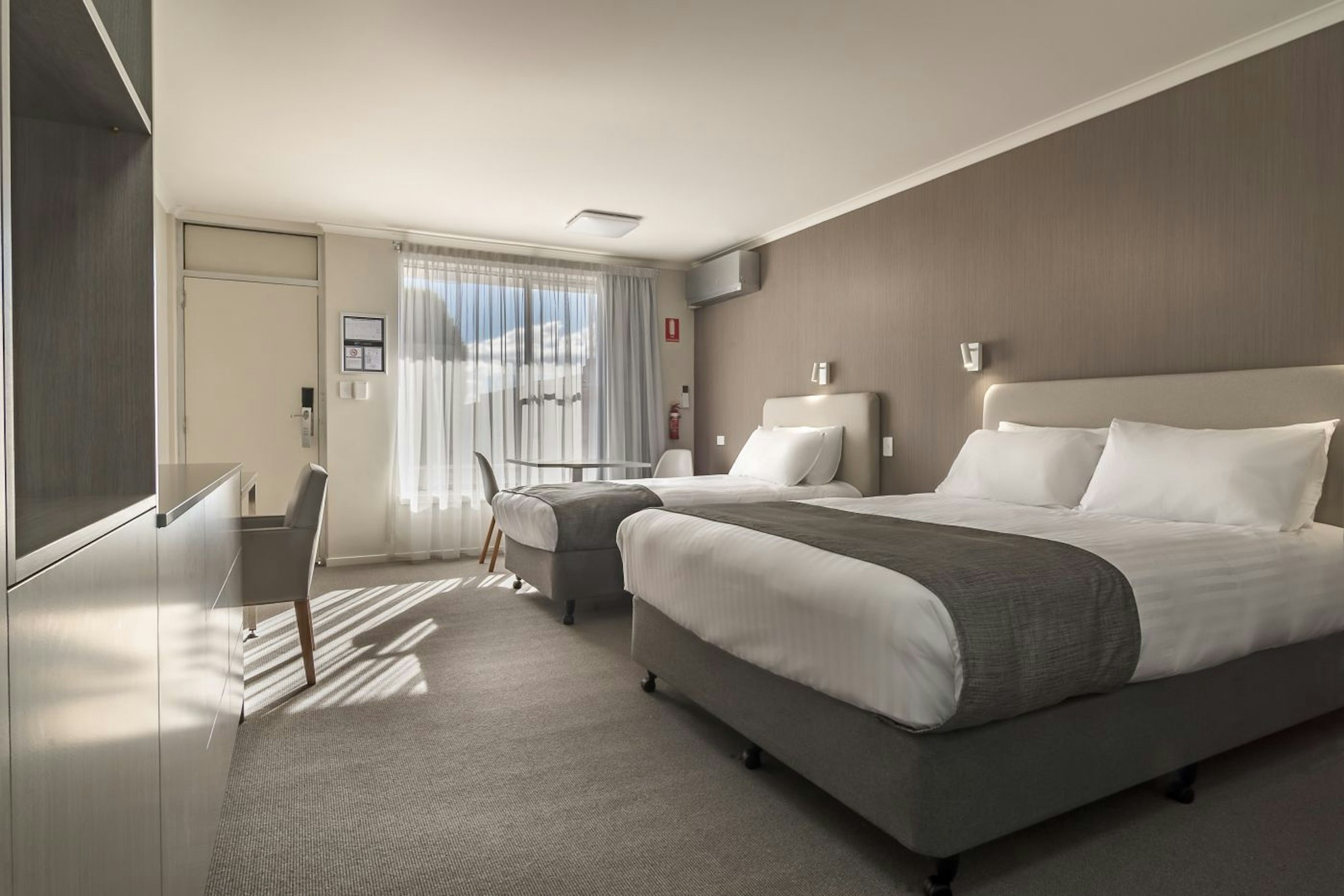 Argosy Motor Inn 21/42