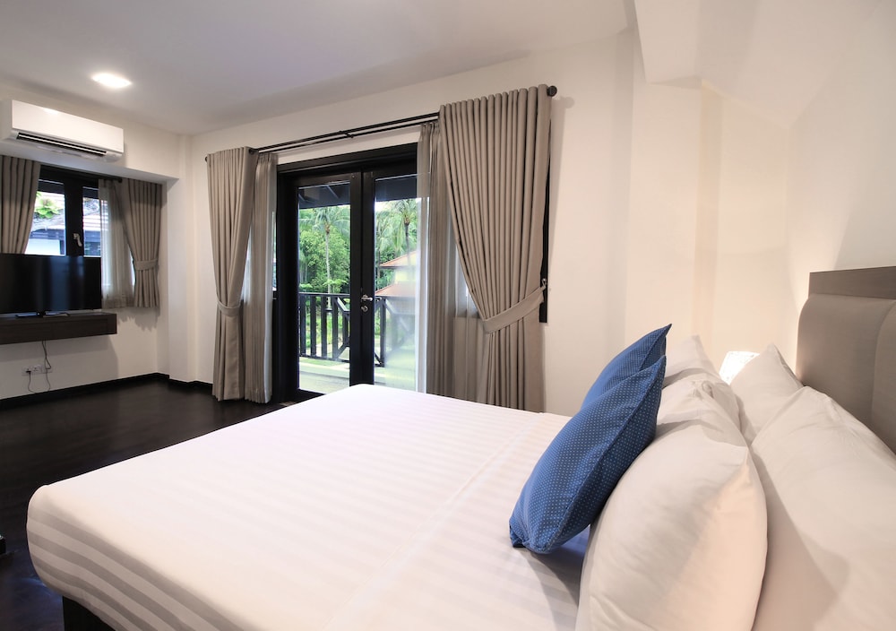 3 BEDROOMS, FAMILY, VILLA