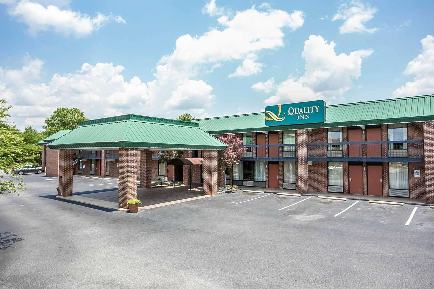 Quality Inn Hartsville 4/37
