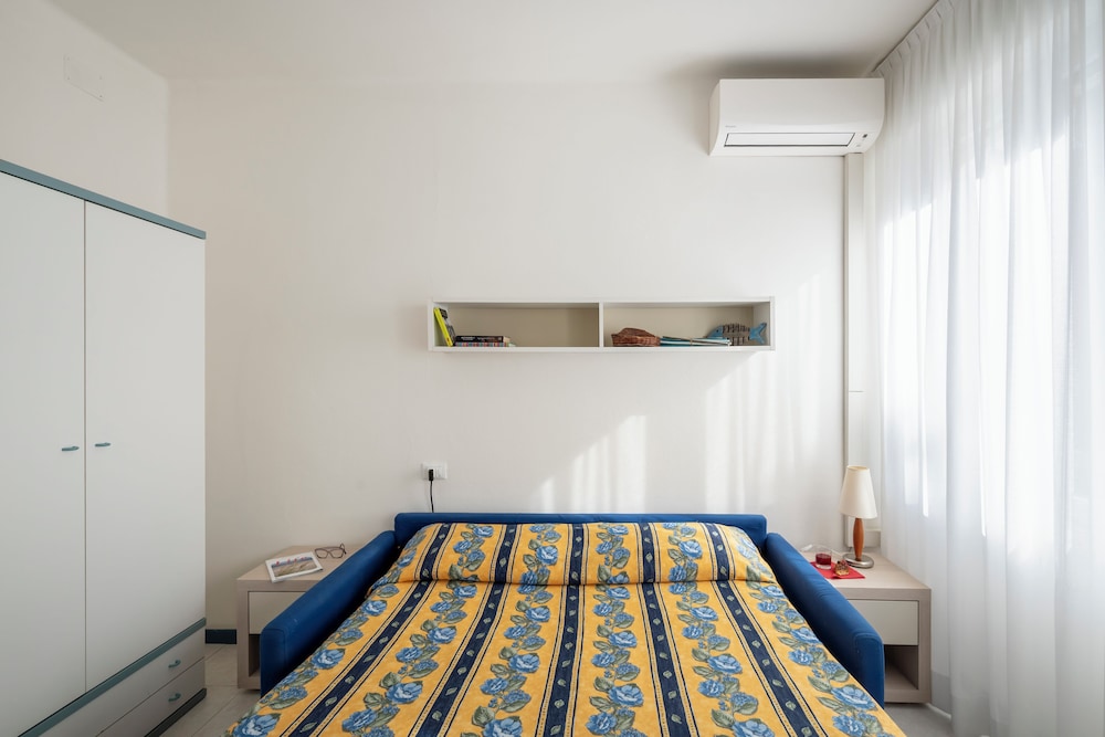 Aparthotel Pineda 3/55