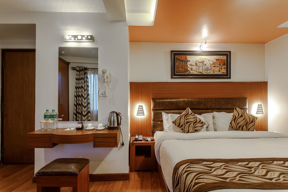 Hotel Shreesu 16/73