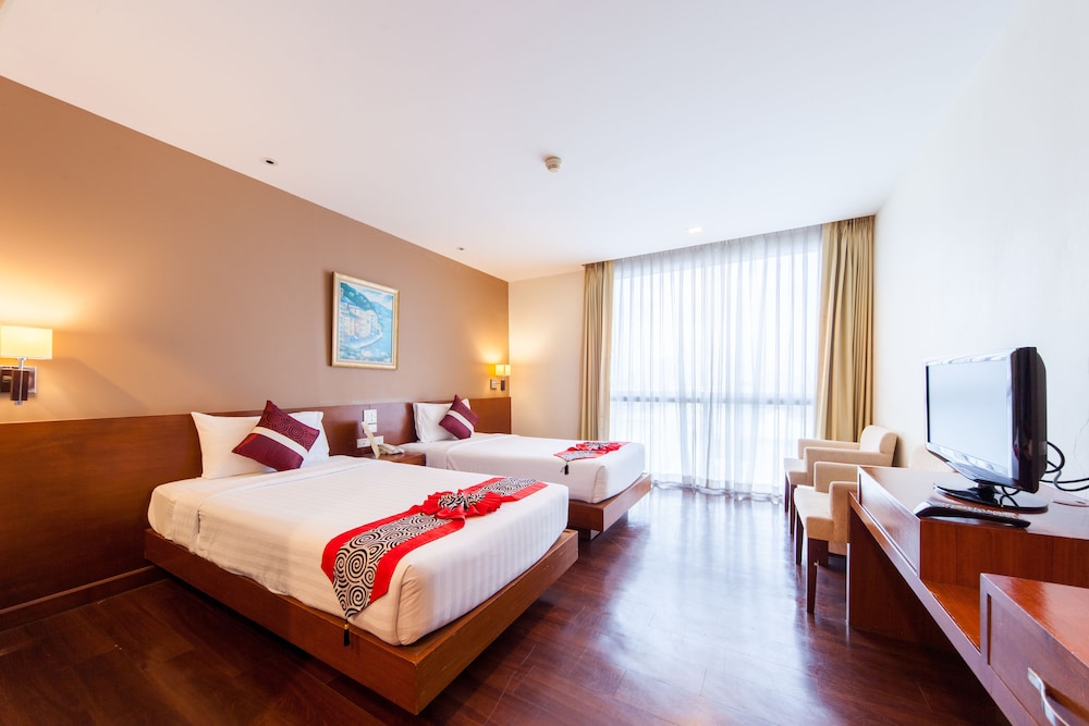Lantana Resort Hotel 21/61